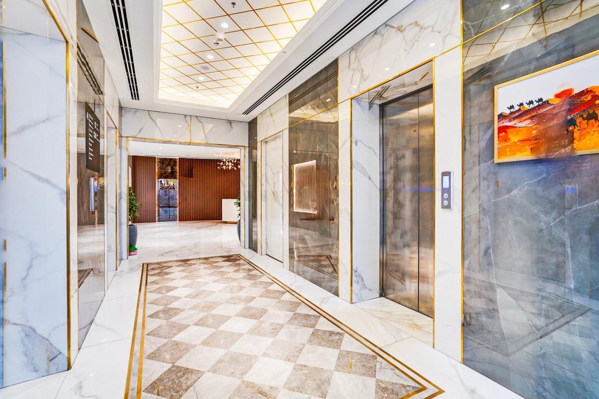 Sunday Hotels And Residences Gurgaon Exterior foto