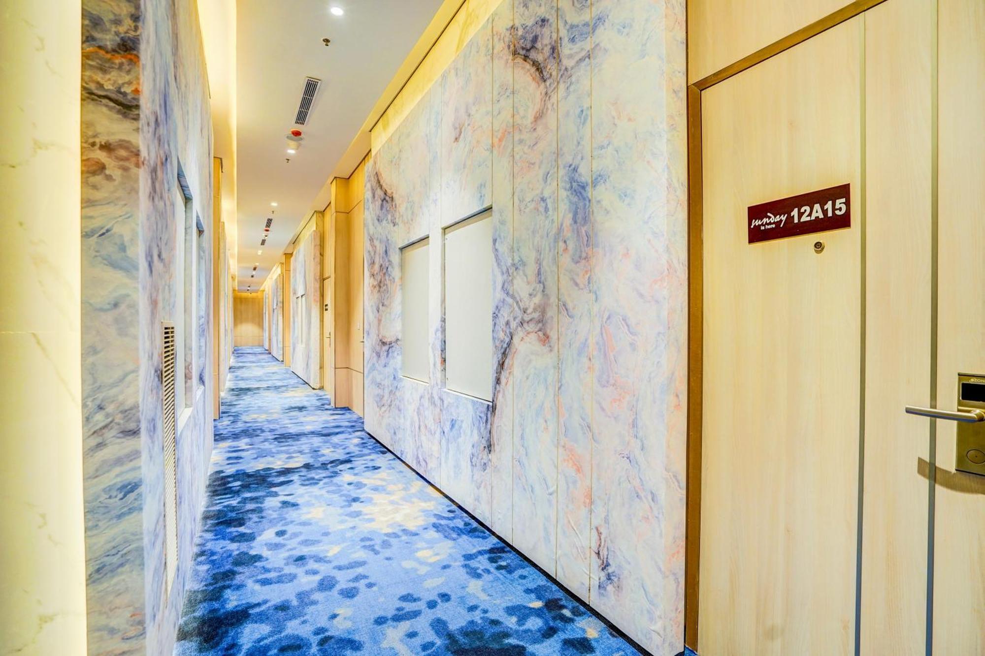 Sunday Hotels And Residences Gurgaon Exterior foto